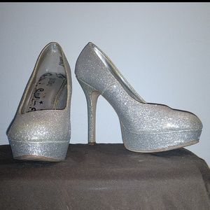 Sparkling pumps